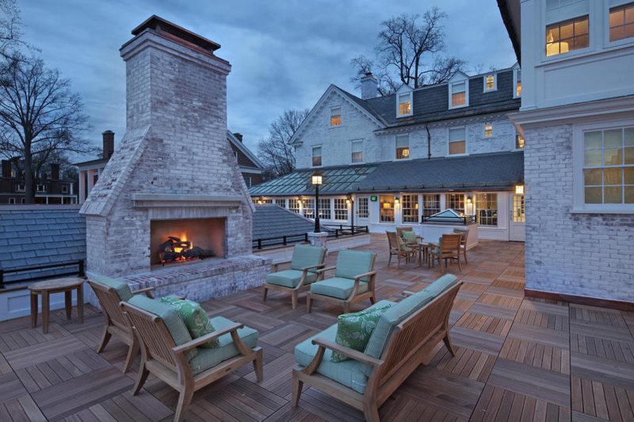 Hotel THE LORD JEFFERY INN