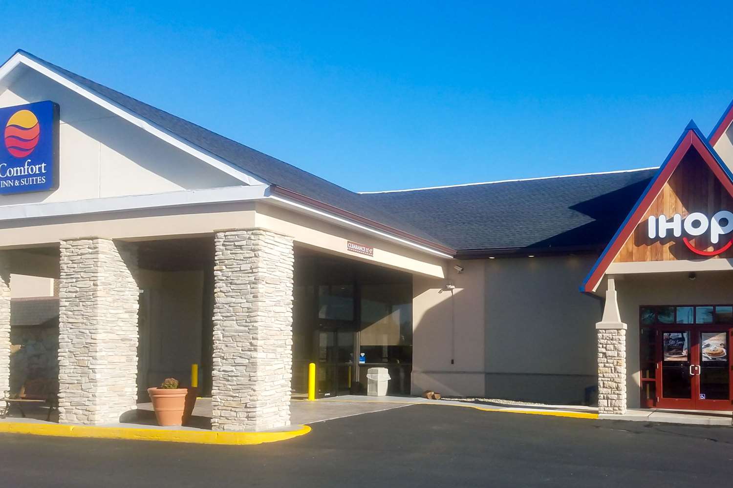 Hotel COMFORT INN & SUITES ABERDEEN NEAR APG