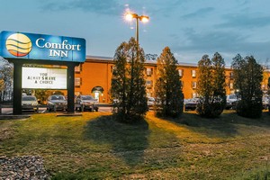 Hotel COMFORT INN AIRPORT