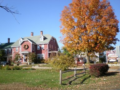Hotel OLD RED INN AND COTTAGES