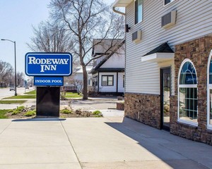 Hotel RODEWAY INN & SUITES NEAR OKOBOJI LAKE
