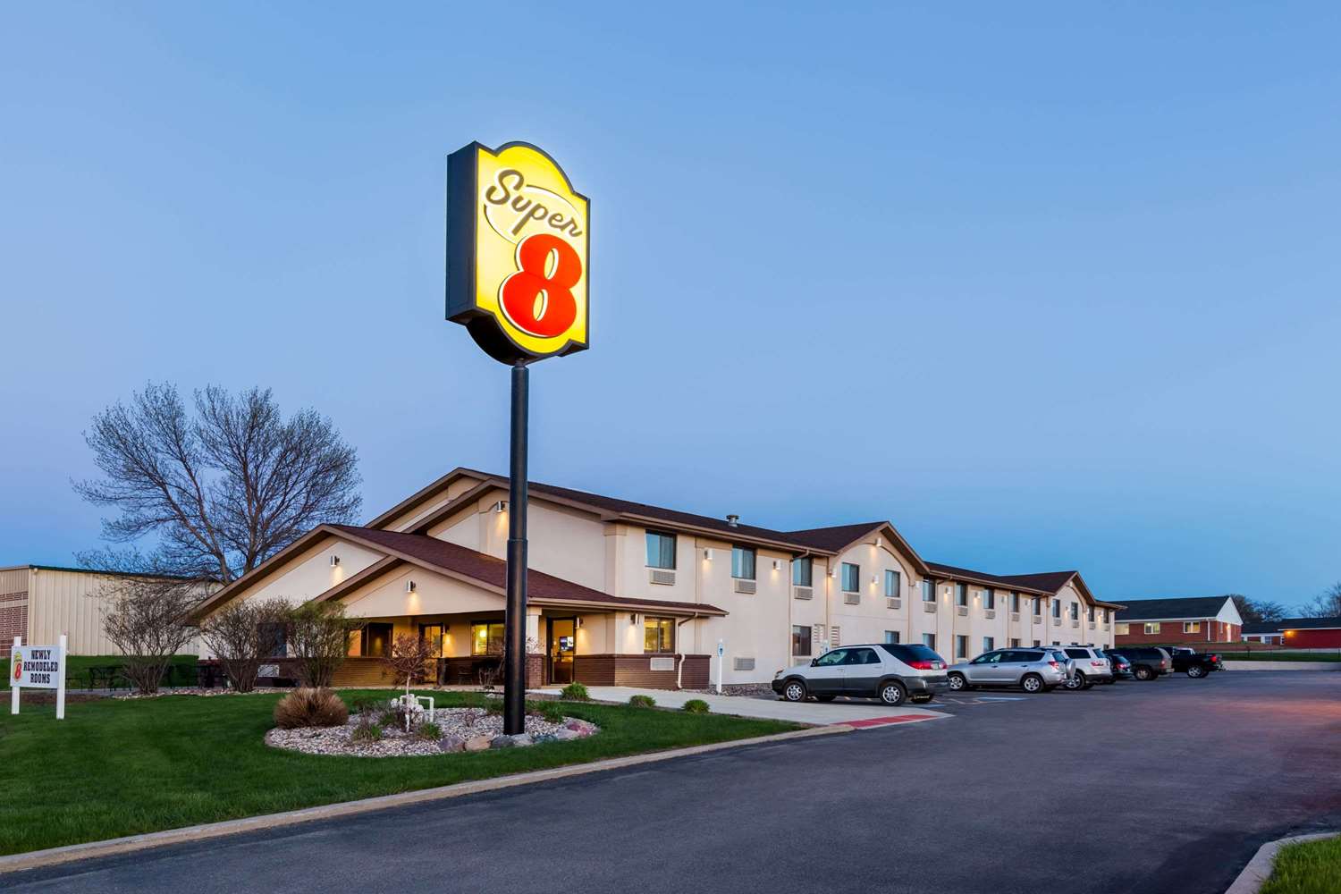 Hotel SUPER 8 BY WYNDHAM SPIRIT LAKE/OKOBOJI
