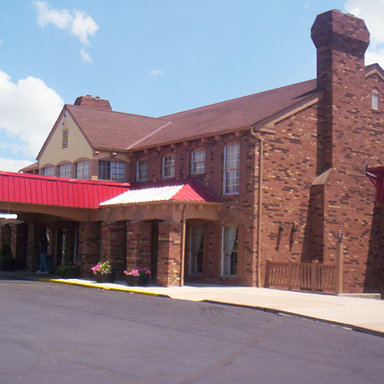 Hotel CAPITAL CENTER INN