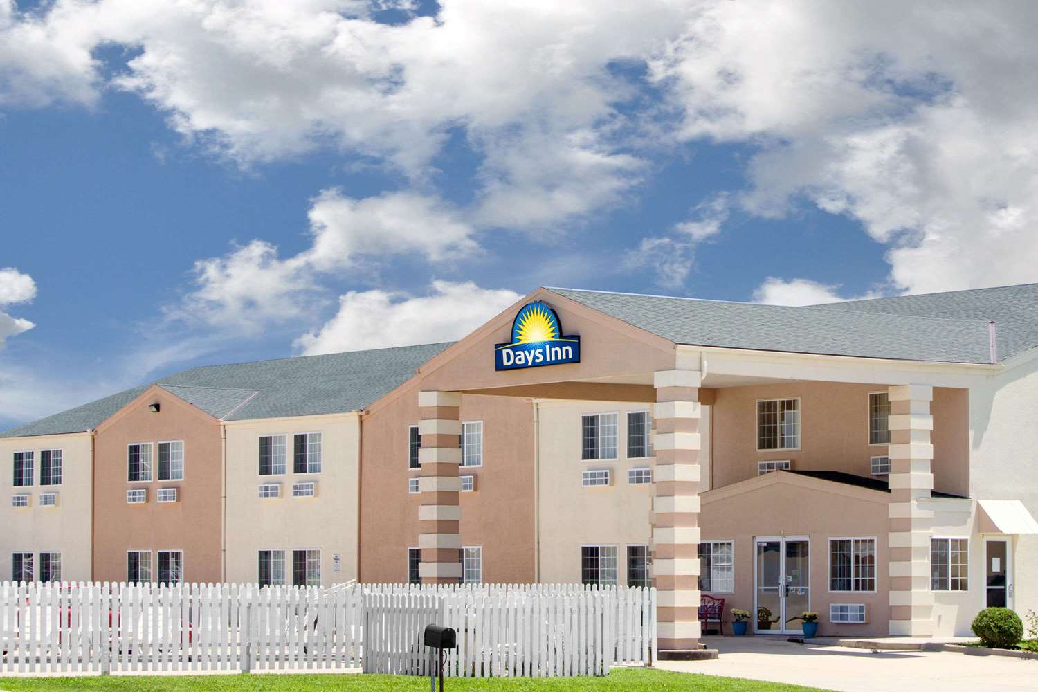 Hotel DAYS INN BUTLER