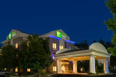 Hotel HOLIDAY INN EXPRESS & SUITES INDEPENDENCE-KANSAS CITY