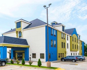 Hotel QUALITY INN BLUE SPRINGS
