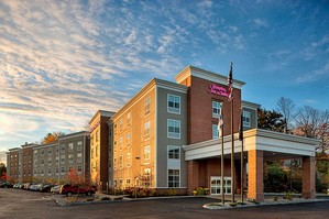 Hotel HAMPTON INN AND SUITES EXETER