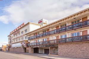 Hotel RAMADA BY WYNDHAM ELKO HOTEL AT STOCKMEN'S CASINO