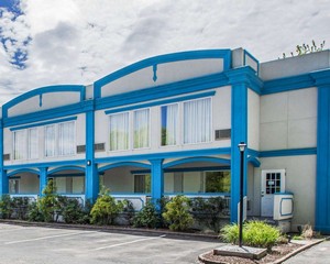 Hotel ECONO LODGE INN & SUITES OLD SAYBROOK - WESTBROOK