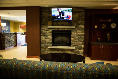 Hotel HOLIDAY INN EXPRESS & SUITES MILFORD