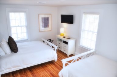 Hotel SEVEN SHELTER ISLAND GUEST HOUSE