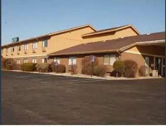 Hotel BAYMONT INN & SUITES PERRYSBURG