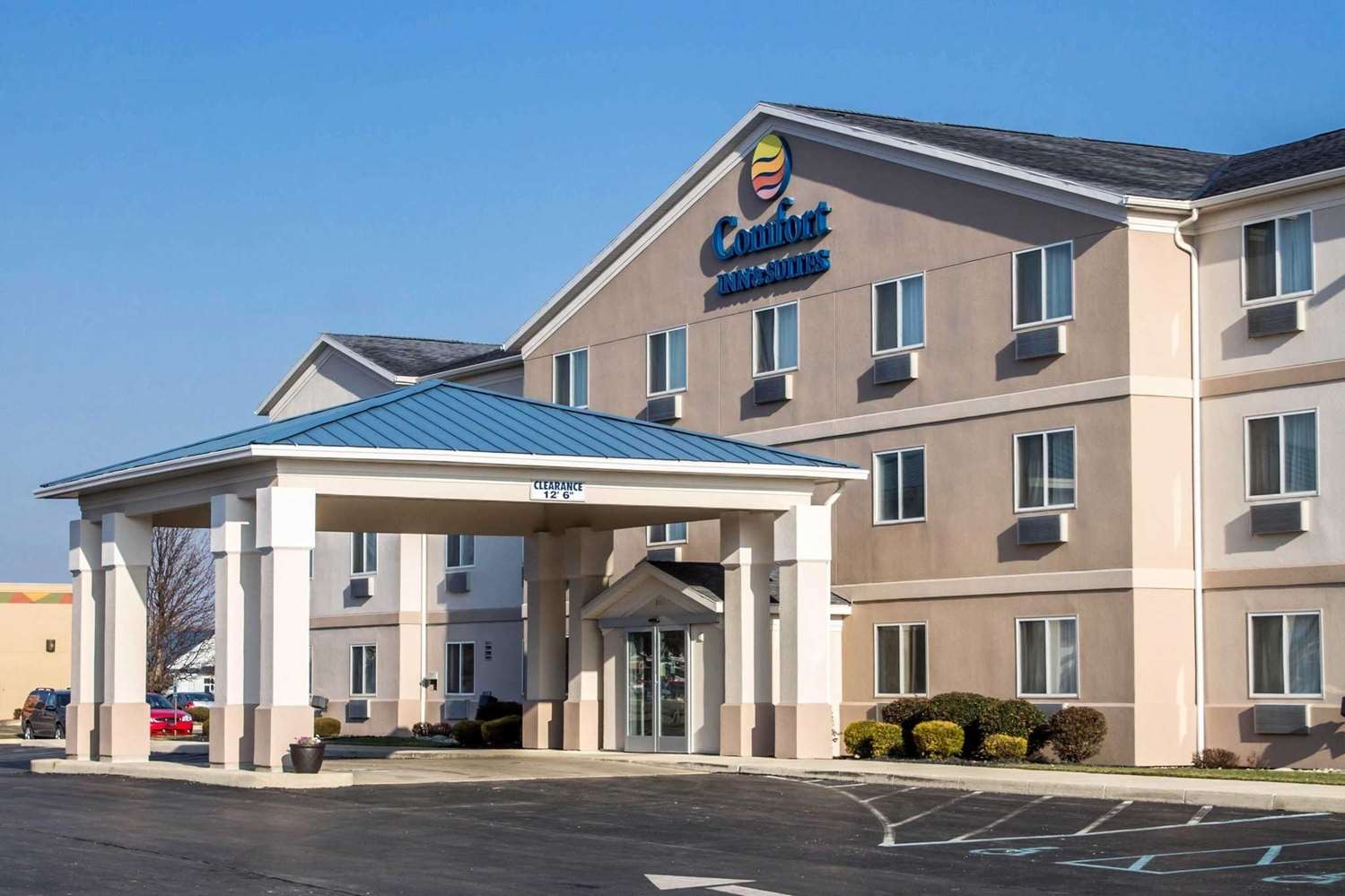 Hotel COMFORT INN & SUITES