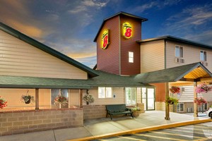 Hotel SUPER 8 BY WYNDHAM BELGRADE/BOZEMAN AIRPORT