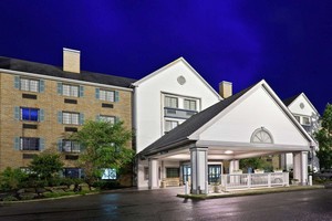 Hotel LA QUINTA INN & SUITES CLEVELAND MACEDONIA