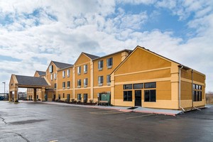 Hotel QUALITY INN & SUITES HARVEY
