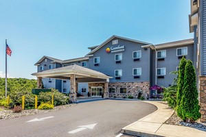 Hotel COMFORT INN & SUITES BARNESVILLE - FRACKVILLE