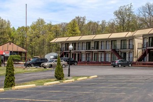 Hotel ECONO LODGE INN & SUITES