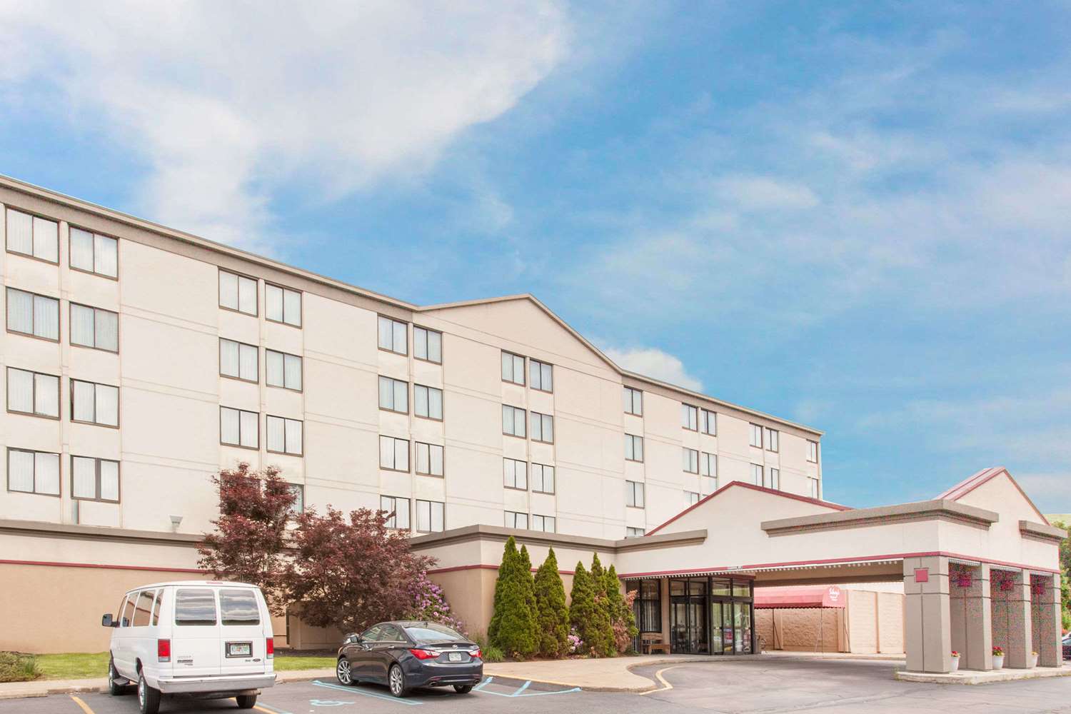 Hotel RAMADA CLARKS SUMMIT NEAR SCRANTON
