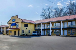 Hotel RODEWAY INN LEWISBURG
