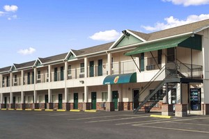 Hotel SUPER 8 MIFFLINVILLE NEAR BLOOMSBURG