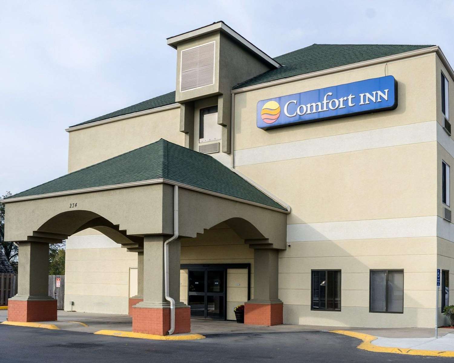 Hotel COMFORT INN I-70 NEAR KANSAS SPEEDWAY
