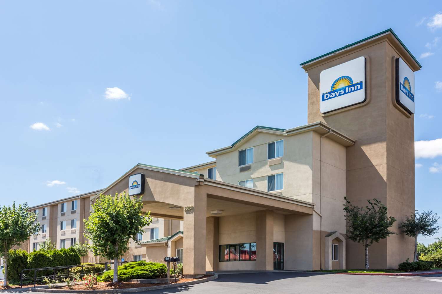 Hotel DAYS INN PORTLAND EAST