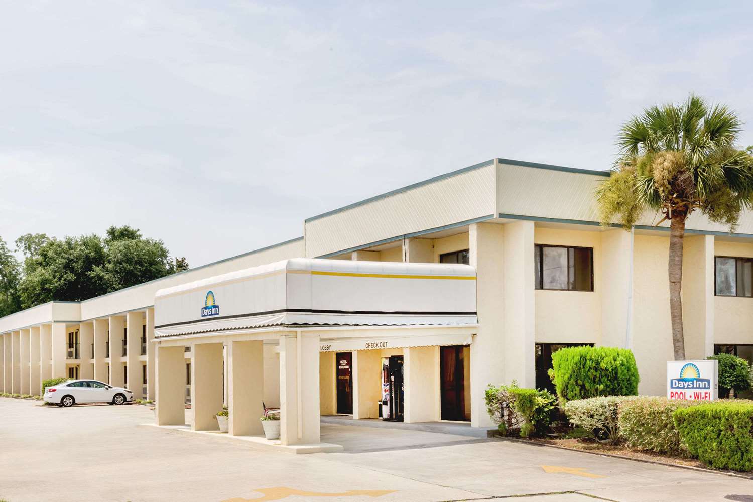 Hotel DAYS INN LITTLE RIVER