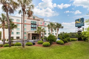 Hotel QUALITY INN & SUITES