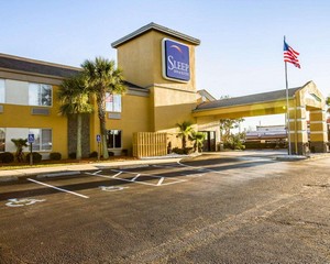 Hotel SLEEP INN & SUITES NEAR OUTLETS