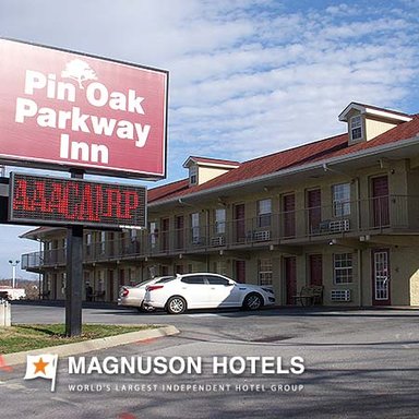 Hotel PIN OAK PARKWAY INN