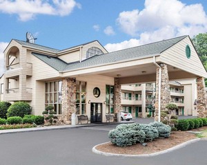 Hotel QUALITY INN & SUITES AT DOLLYWOOD LANE
