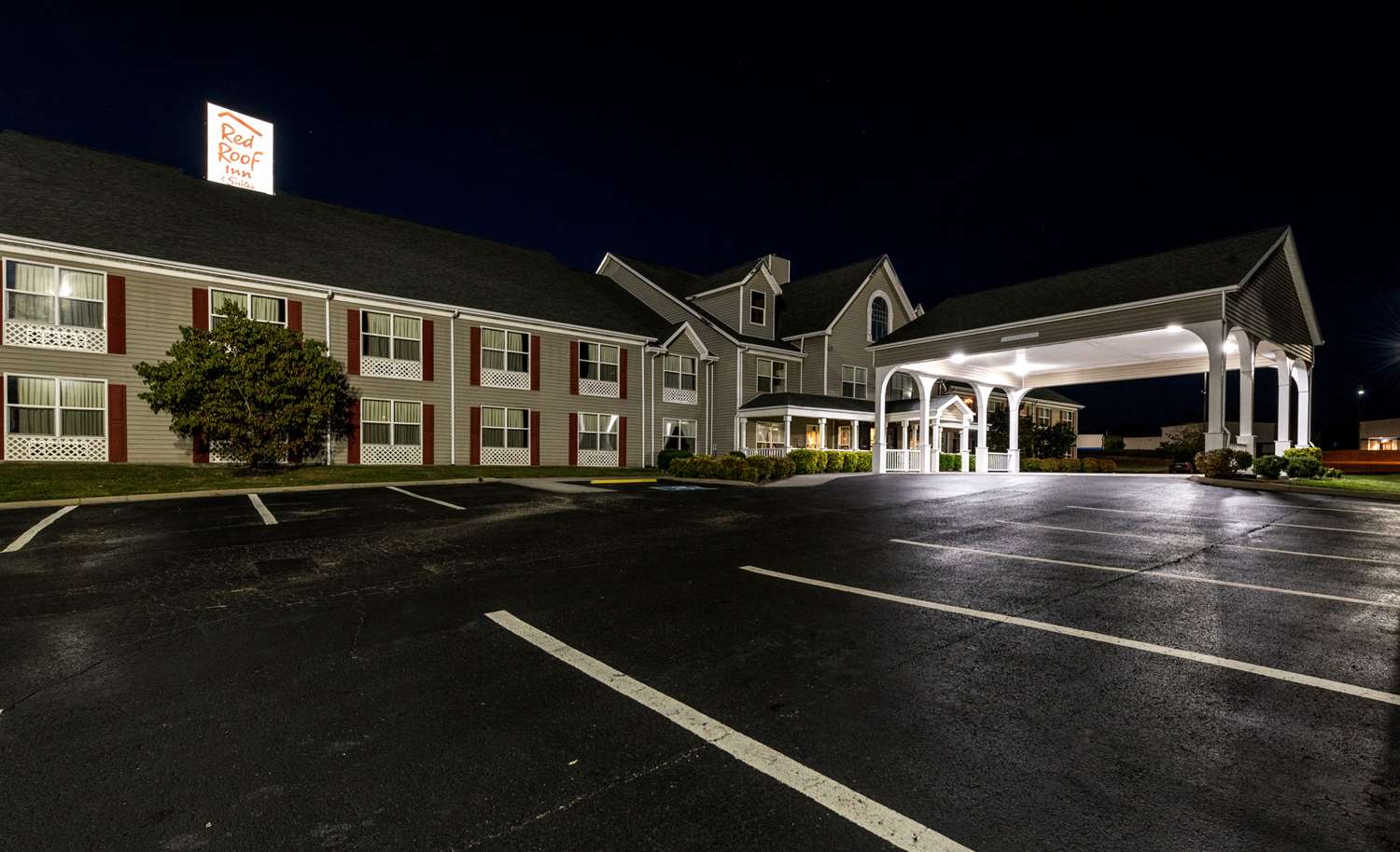 Hotel RED ROOF INN & SUITES KNOXVILLE EAST