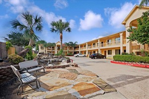 Hotel SUPER 8 BY WYNDHAM HOUSTON HOBBY AIRPORT SOUTH