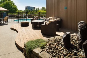 Hotel RED LION RIVER INN