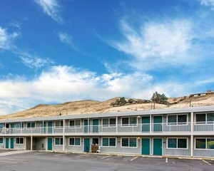 Hotel RODEWAY INN ARLINGTON