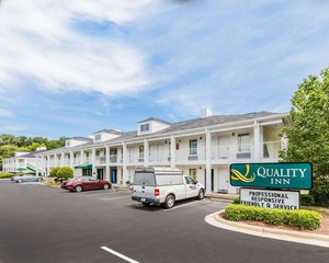 Hotel QUALITY INN TRUSSVILLE