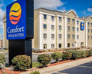 Hotel COMFORT INN & SUITES