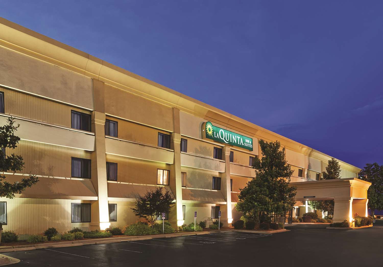 Hotel LA QUINTA INN & SUITES NORTH LITTLE ROCK - MCCAIN MALL