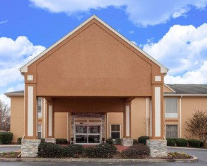 Hotel QUALITY INN & SUITES I-40 EAST