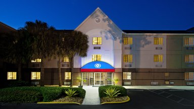 Hotel CANDLEWOOD SUITES MIAMI AIRPORT - DORAL