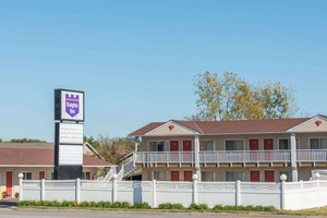 Hotel KNIGHTS INN OTTAWA