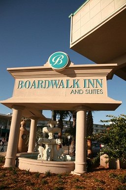 Hotel BOARDWALK INN AND SUITES