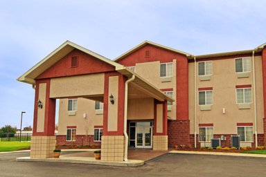 Hotel PAOLA INN AND SUITES