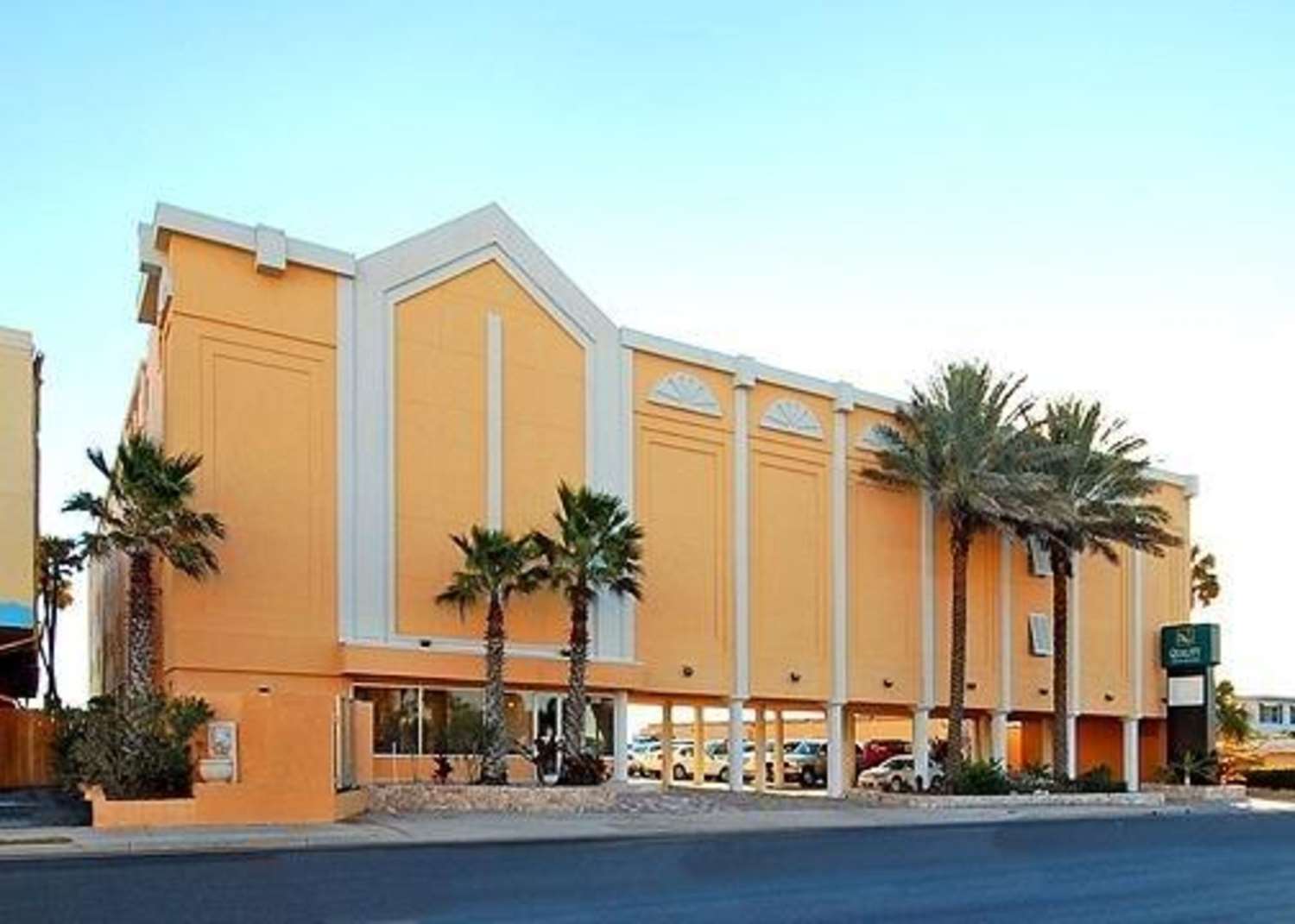 Hotel QUALITY INN OCEANFRONT