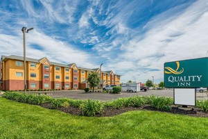 Hotel QUALITY INN GROVE CITY - COLUMBUS SOUTH