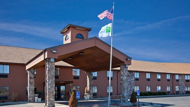 Hotel HOLIDAY INN EXPRESS FREMONT (ANGOLA AREA)
