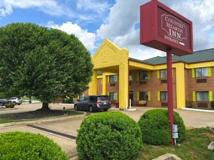 Hotel COUNTRY HEARTH INN AND SUITES BOWLING GREEN