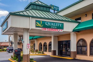 Hotel QUALITY INN BOWLING GREEN