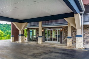 Hotel QUALITY INN RENFRO VALLEY